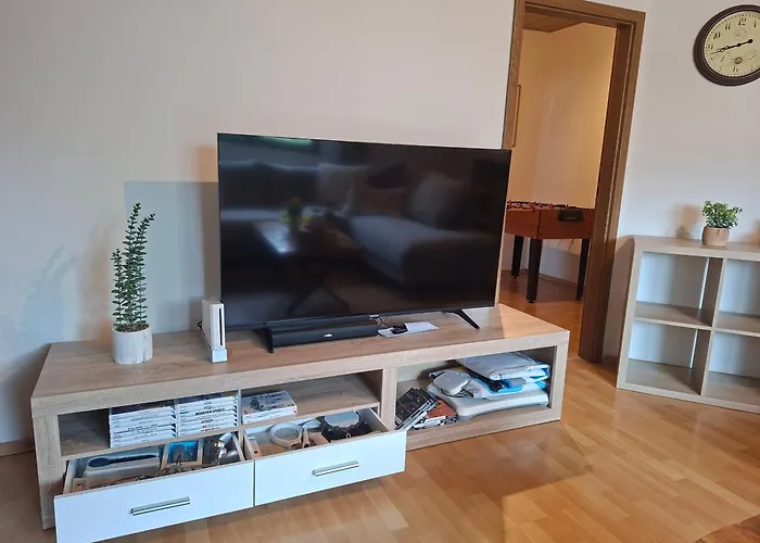 Ansimali 3 - Treffpunkt Dachgeschosswohnung, Ideal Fuer Familien Und Freunde, Gemeinsam Wohnen, Getrennt Traeumen, Zwei Schlafzimmer, Ein Urlaub Mit Spiel Und Spass * Beierfeld